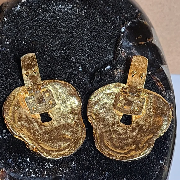 Made in France Goldtone Shoe Clips - Picture 3 of 5